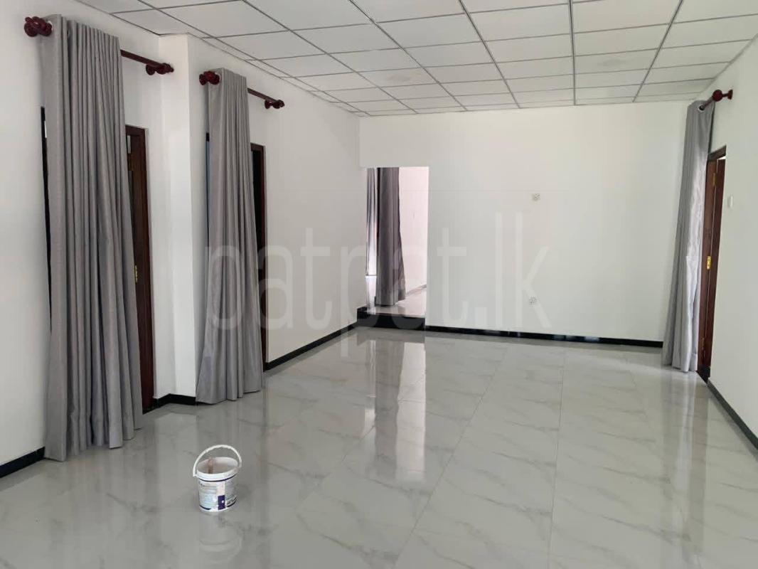 House for Sale in Ahungalla ads-image-1