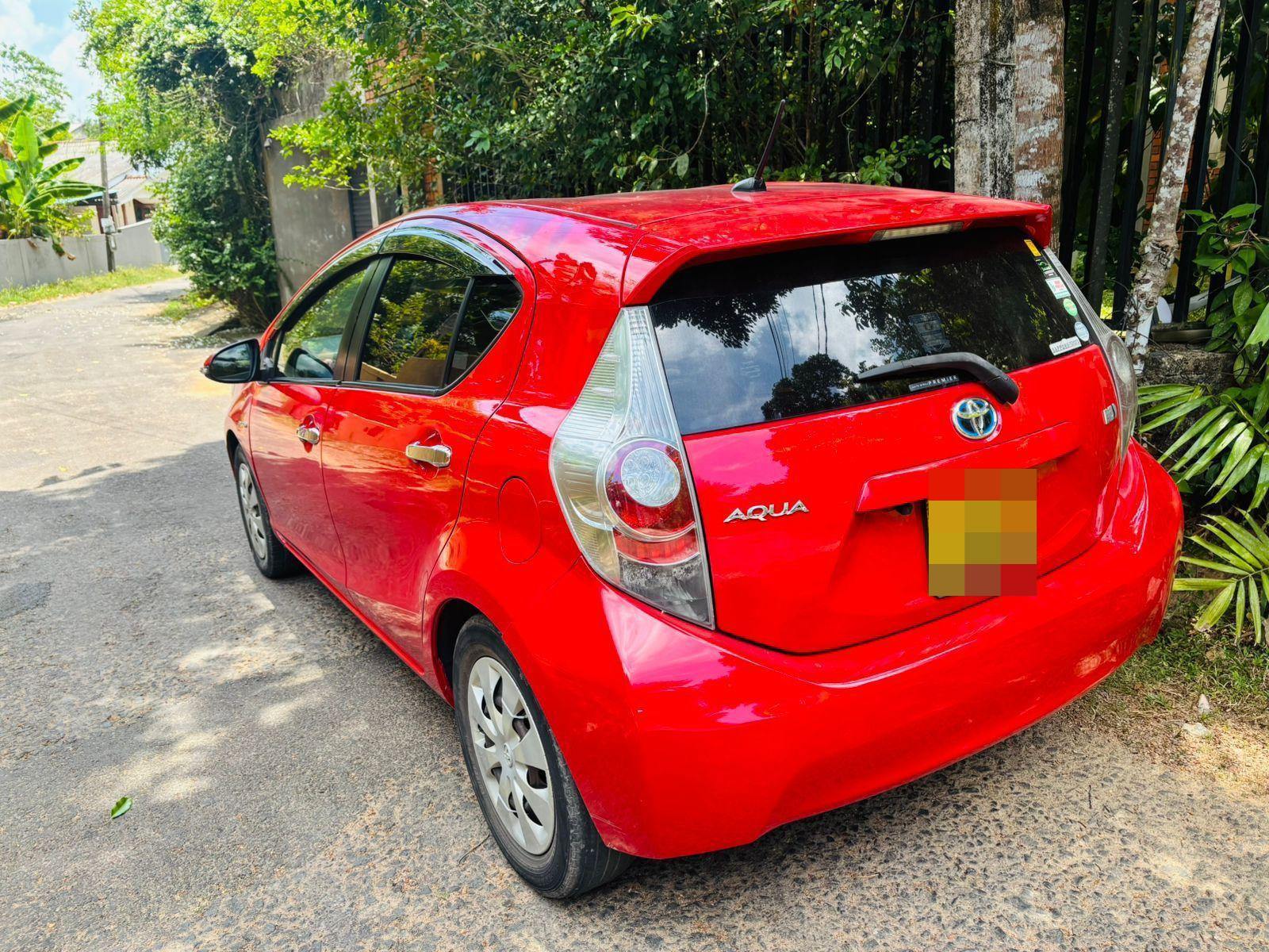 Toyota Aqua 2013 - Used Car sale in Sri Lanka - patpat.lk