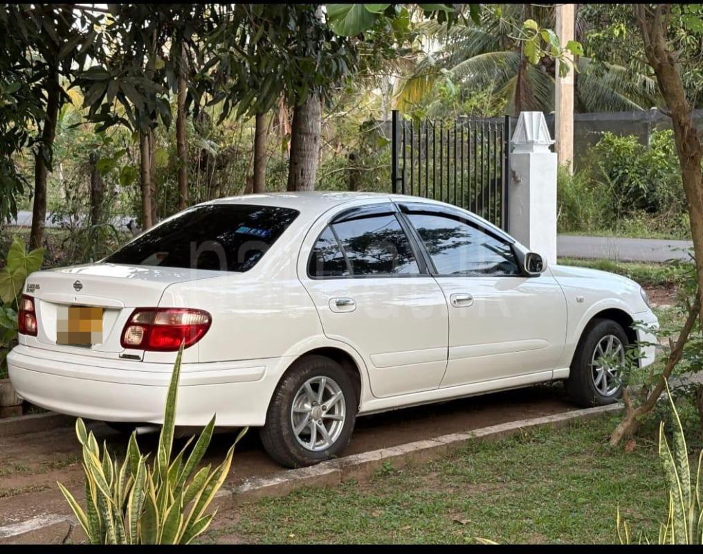 Nissan Bluebird 2003 - பயன்படுத்தப்பட்டது கார் sale in Sri Lanka - patpat.lk