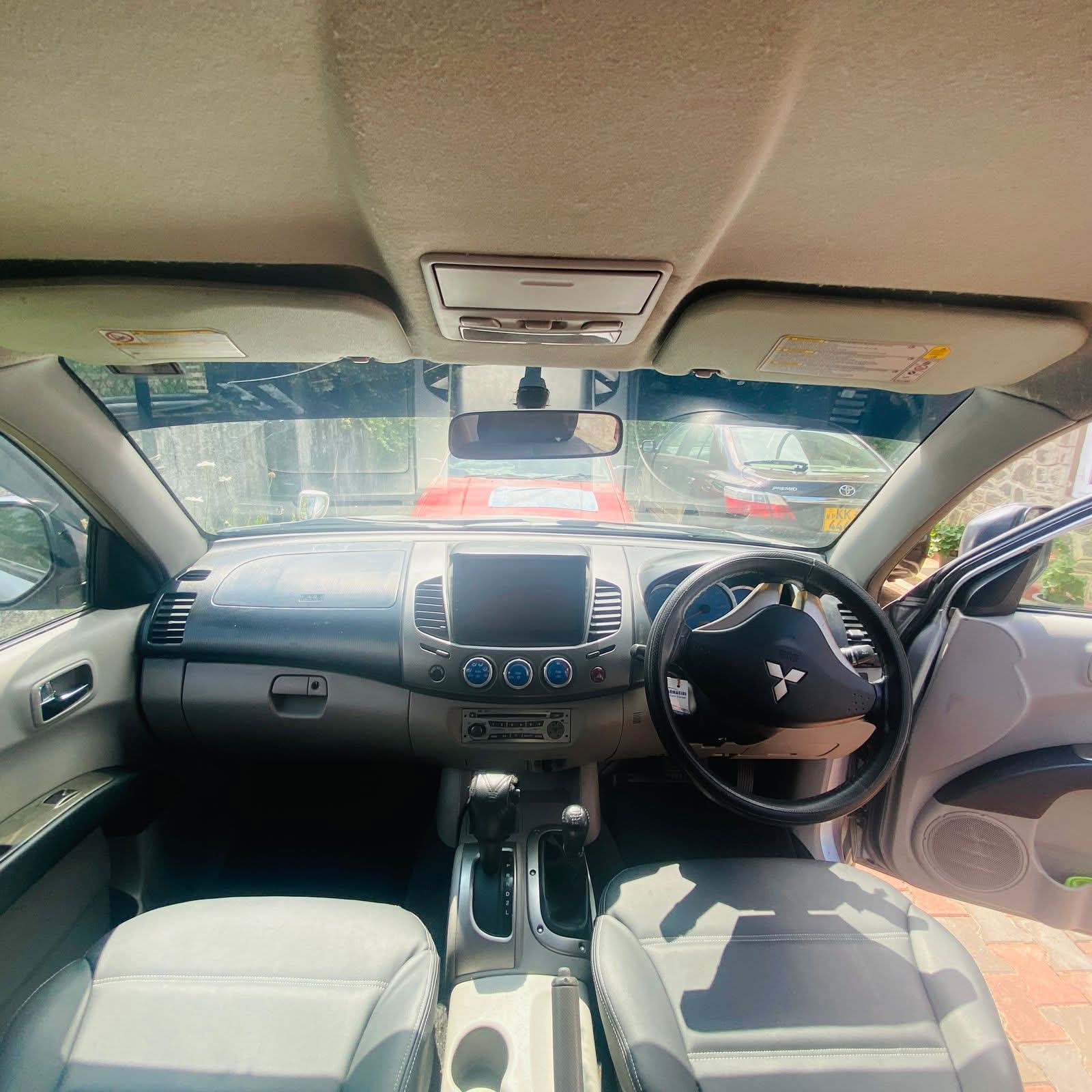 Mitsubishi L200 2007 - பயன்படுத்தப்பட்டது சரக்கு போக்குவரத்து sale in Sri Lanka - patpat.lk