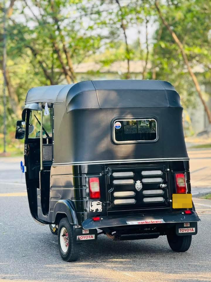 Bajaj Three Wheel 2014 - Used Three wheeler sale in Sri Lanka - patpat.lk
