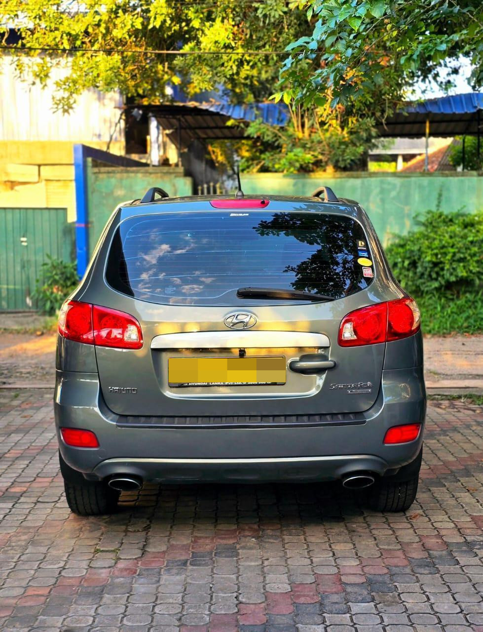 Hyundai Santa Fe 2008 - பயன்படுத்தப்பட்டது SUV sale in Sri Lanka - patpat.lk