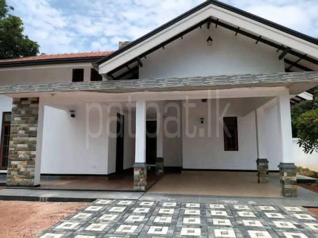 House for Sale in Wennappuwa
