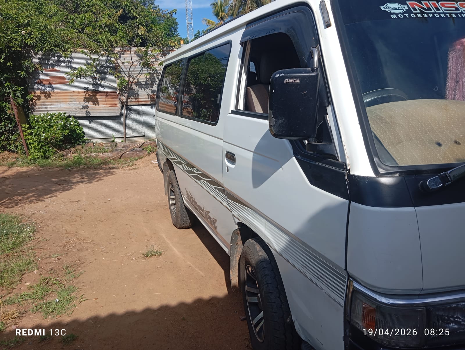 Nissan Caravan 1990 - Used Van sale in Sri Lanka - patpat.lk