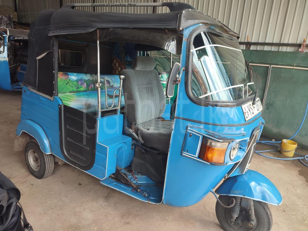 Bajaj 4 stroke 2011 - භාවිතා කරන ලද ත්‍රිරෝද රථය sale in Sri Lanka - patpat.lk
