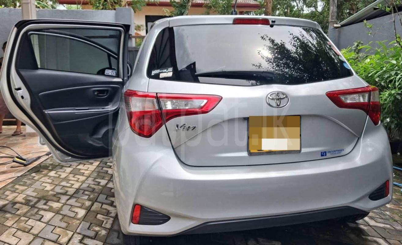 Toyota Vitz 2019 - භාවිතා කරන ලද කාර් sale in Sri Lanka - patpat.lk