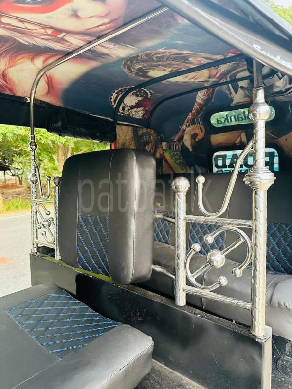 Advertisement image 6