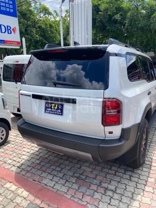 Toyota Land Cruiser 2024 - අලුත් SUV රථය sale in Sri Lanka - patpat.lk