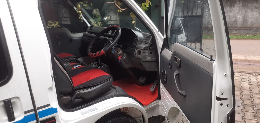 Isuzu Fargo 1993 - Used Van sale in Sri Lanka - patpat.lk