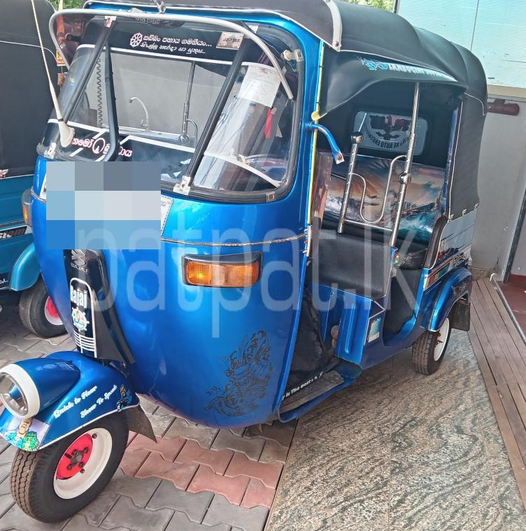 Bajaj 2 stroke 2004 - Used Three wheeler sale in Sri Lanka - patpat.lk