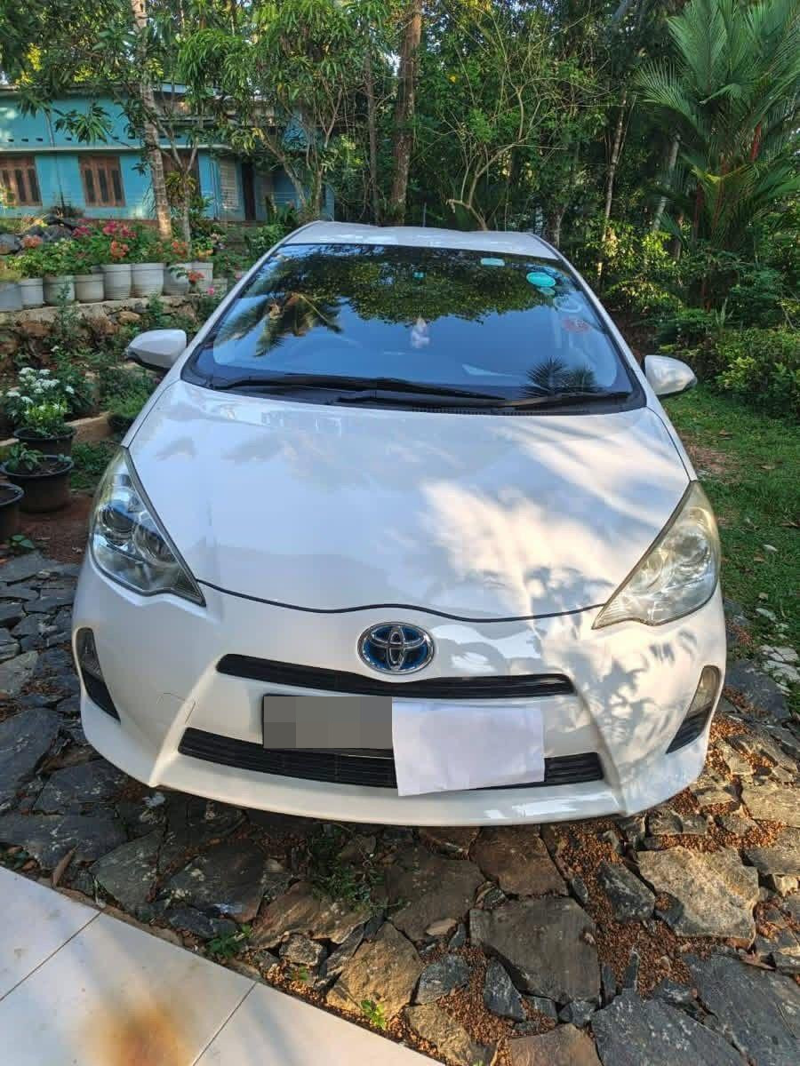 Toyota Aqua 2013 - භාවිතා කරන ලද කාර් sale in Sri Lanka - patpat.lk