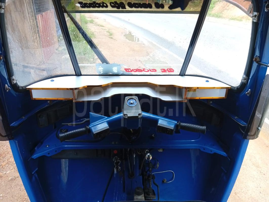 Bajaj 4 stroke 2009 - பயன்படுத்தப்பட்டது முச்சக்கர வண்டி sale in Sri Lanka - patpat.lk