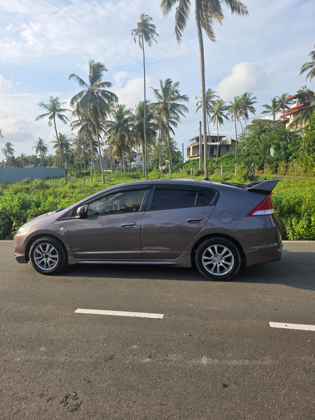 Honda Insight 2011 - பயன்படுத்தப்பட்டது கார் sale in Sri Lanka - patpat.lk
