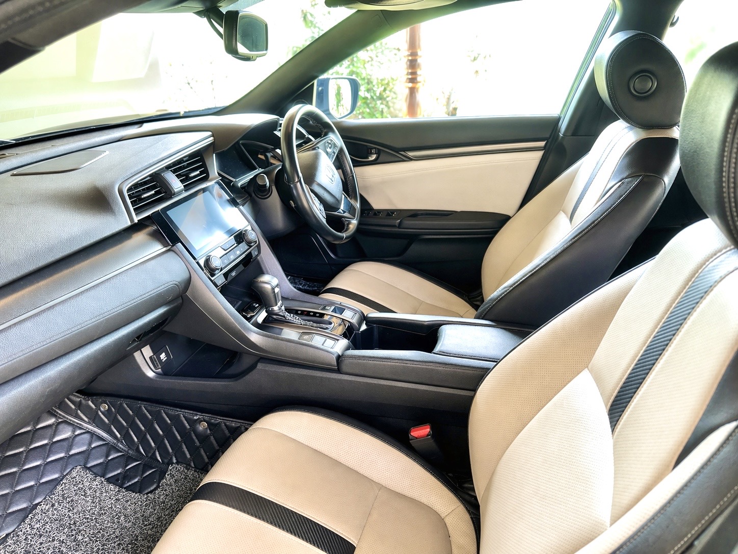 Honda Civic 2017 - භාවිතා කරන ලද කාර් sale in Sri Lanka - patpat.lk