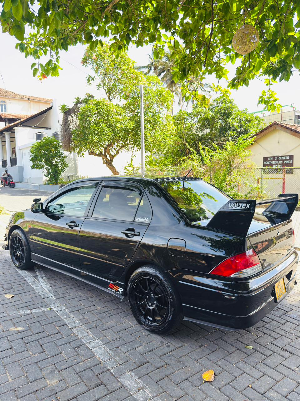 Mitsubishi Lancer 2001 - Used Car sale in Sri Lanka - patpat.lk
