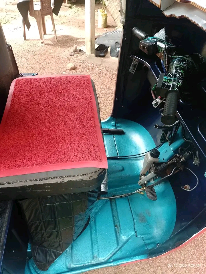 Bajaj Three Wheel 2007 - பயன்படுத்தப்பட்டது முச்சக்கர வண்டி sale in Sri Lanka - patpat.lk