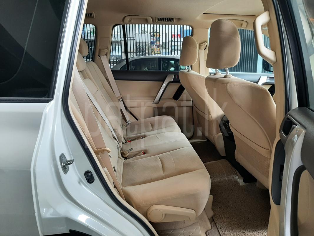 Toyota Land Cruiser 2016 - භාවිතා කරන ලද SUV රථය sale in Sri Lanka - patpat.lk