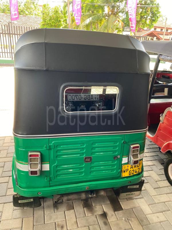 Bajaj 4 stroke 2014 - பயன்படுத்தப்பட்டது முச்சக்கர வண்டி sale in Sri Lanka - patpat.lk