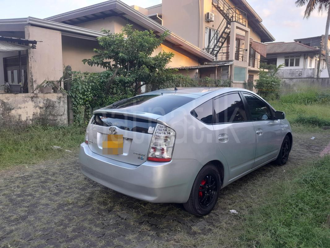 Toyota Prius 2007 - மறுசீரமைக்கப்பட்டது கார் sale in Sri Lanka - patpat.lk