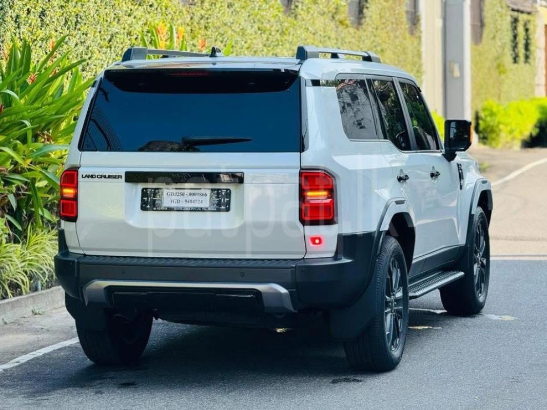 Advertisement image 5