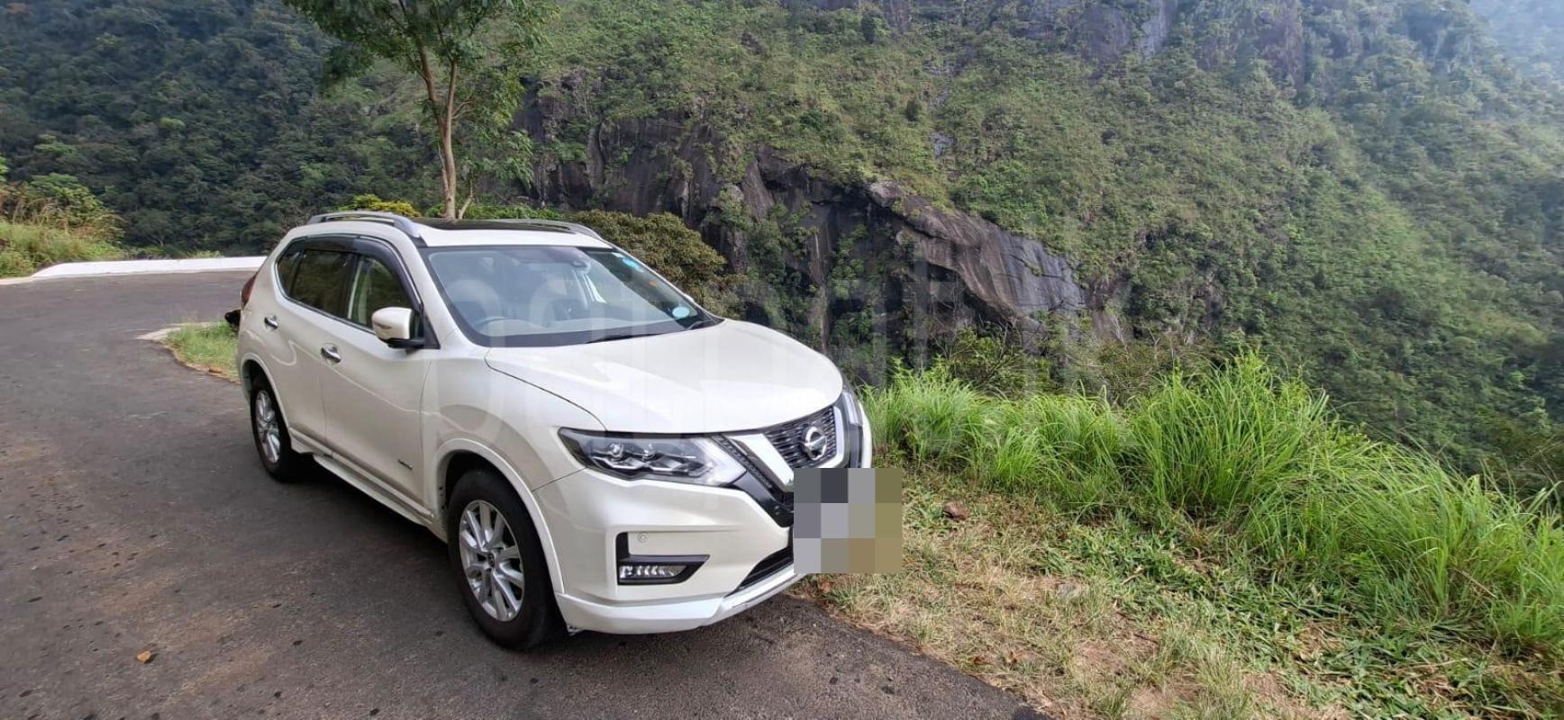 Nissan X Trail 2017 - Used SUV sale in Sri Lanka - patpat.lk