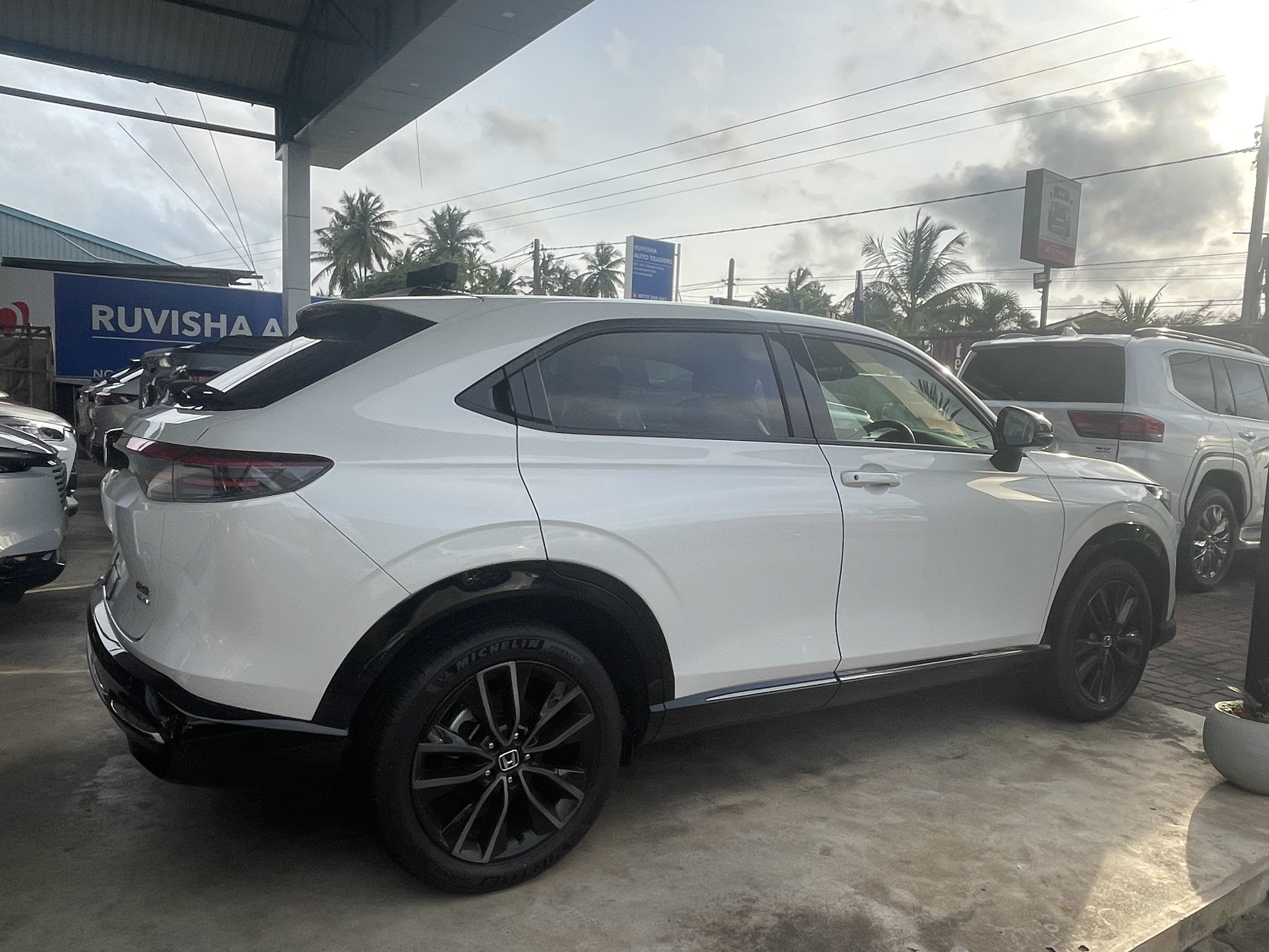 Honda Vezel 2025 - மறுசீரமைக்கப்பட்டது SUV sale in Sri Lanka - patpat.lk