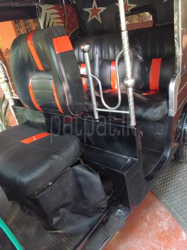 Bajaj Three Wheel 2012 - Used Three wheeler sale in Sri Lanka - patpat.lk
