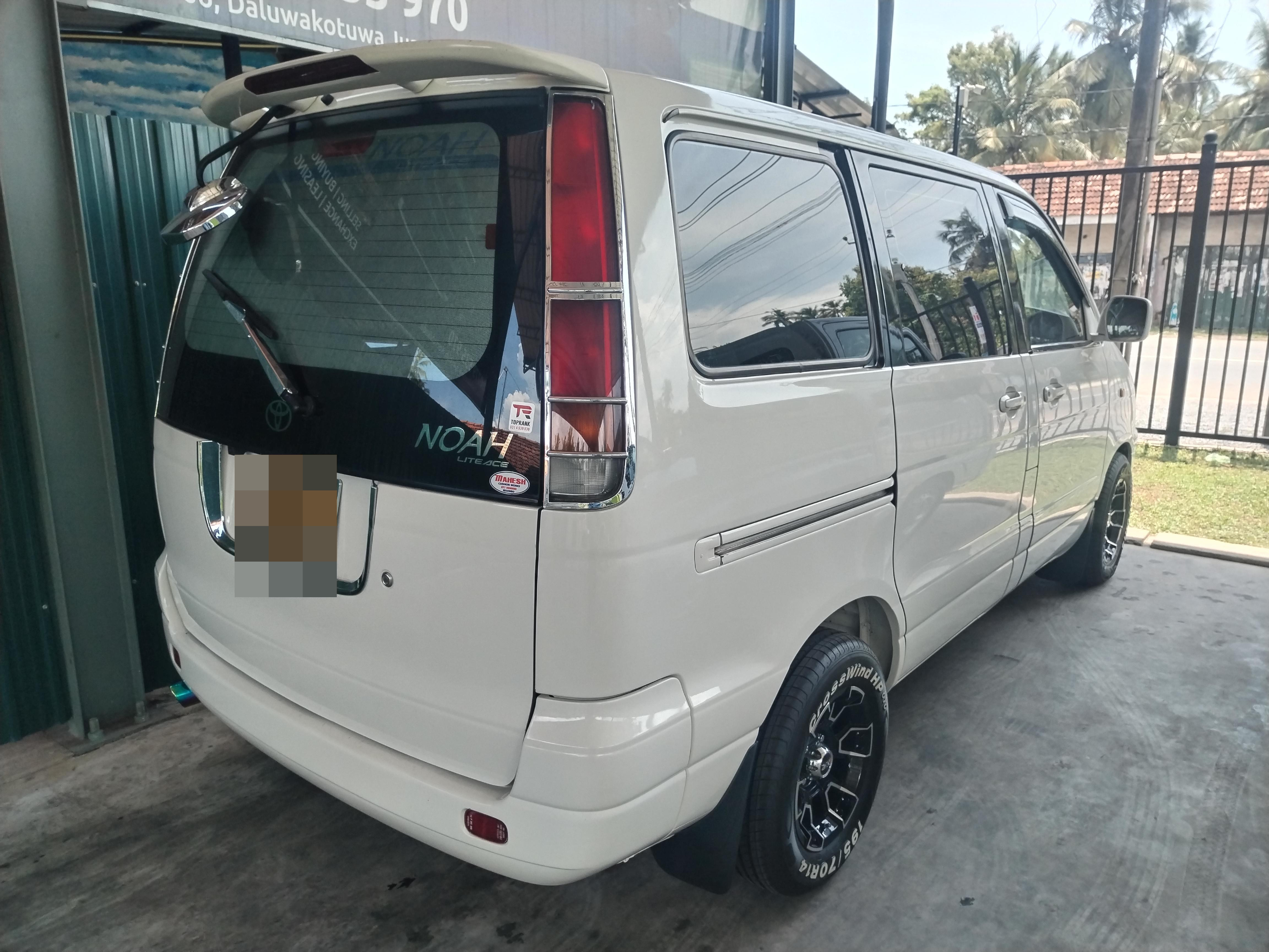 Toyota Noah 1997 - பயன்படுத்தப்பட்டது வேன் sale in Sri Lanka - patpat.lk
