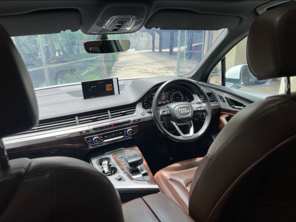 Audi Q7 2017 - Reconditioned SUV sale in Sri Lanka - patpat.lk