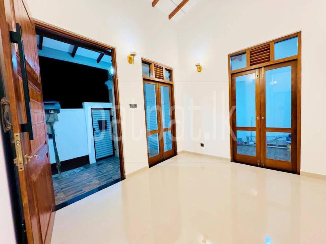 House for Sale in Polgasowita