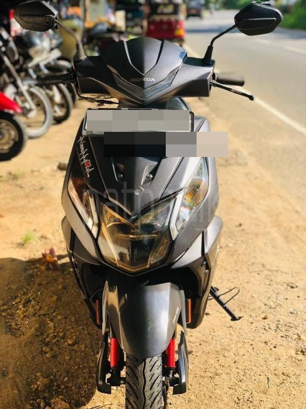 Honda Dio 2018 - பயன்படுத்தப்பட்டது பைக் sale in Sri Lanka - patpat.lk