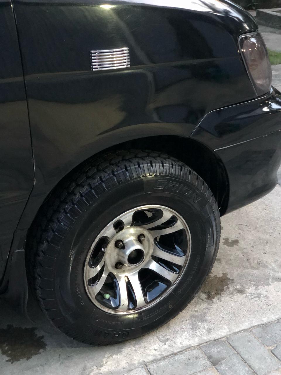 Toyota Noah 1998 - பயன்படுத்தப்பட்டது வேன் sale in Sri Lanka - patpat.lk