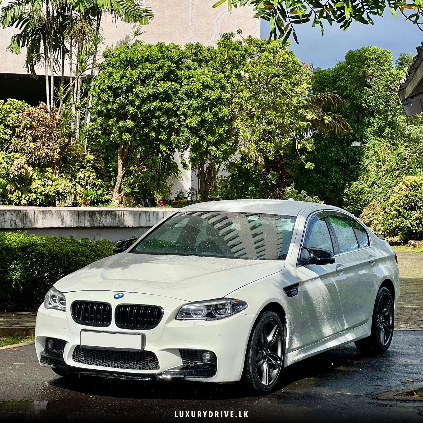 BMW 5 Series 2012 - பயன்படுத்தப்பட்டது கார் sale in Sri Lanka - patpat.lk