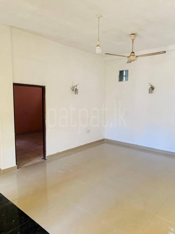 House for Sale in Wellampitiya ads-image-1