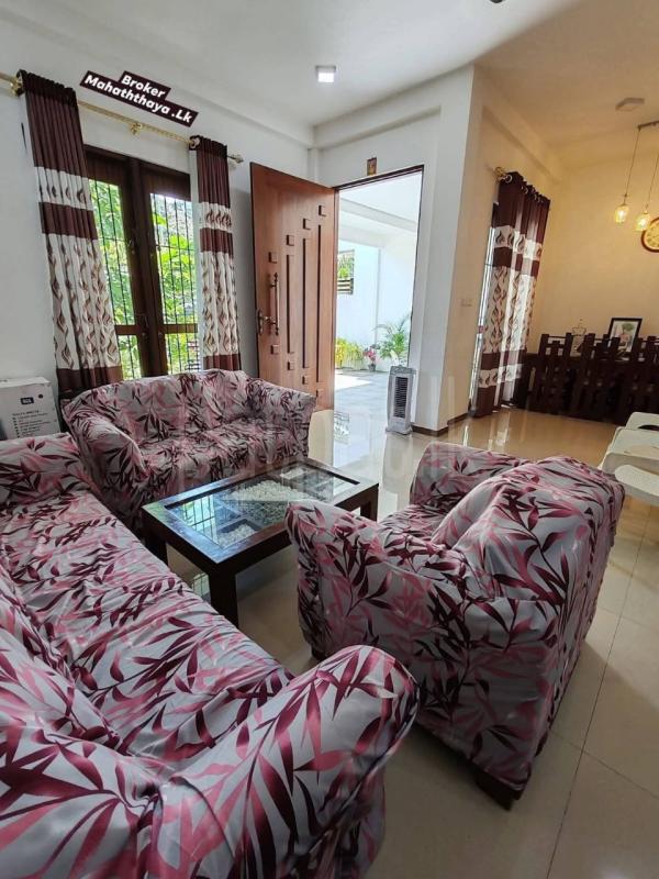 House for Sale in Athurugiriya