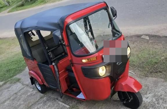 Bajaj 4 stroke 2025 - භාවිතා කරන ලද ත්‍රිරෝද රථය sale in Sri Lanka - patpat.lk