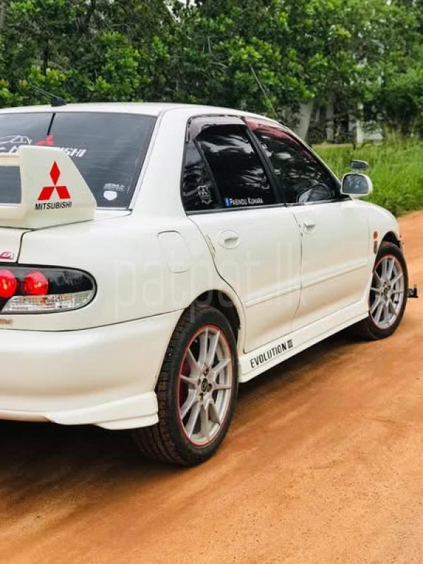 Mitsubishi Lancer 1994 - பயன்படுத்தப்பட்டது கார் sale in Sri Lanka - patpat.lk