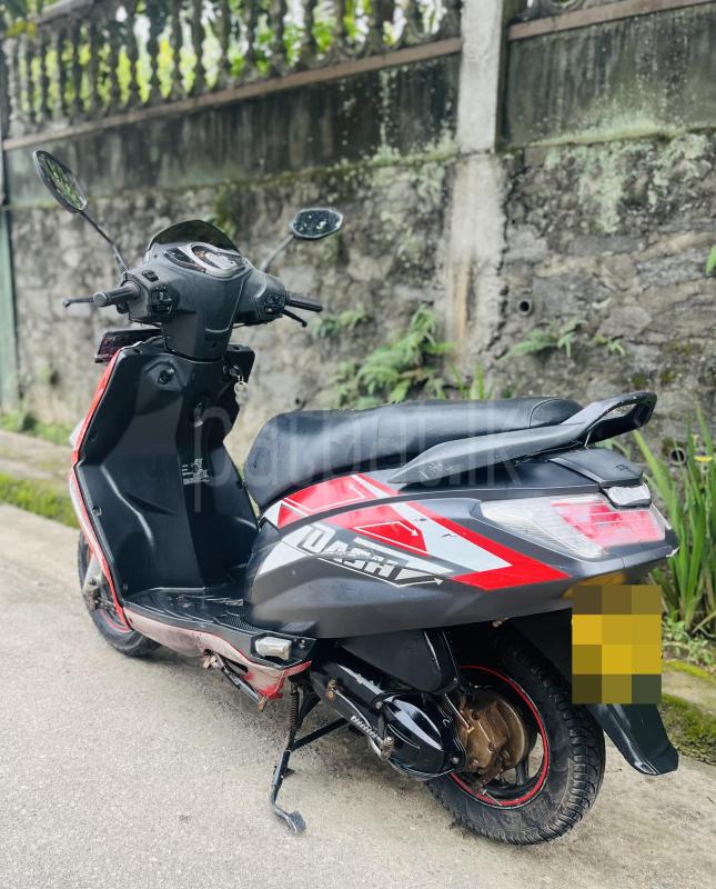 Advertisement image 6