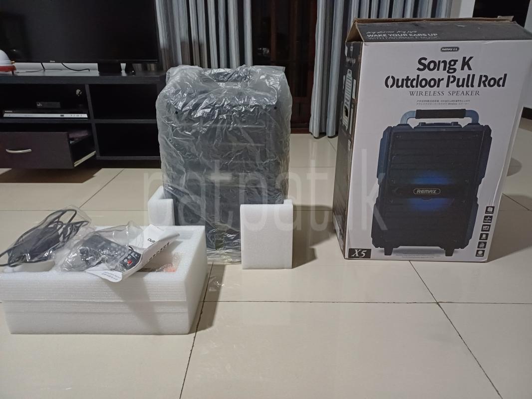 Remax Outdoor Wireless Speaker ads-image-1