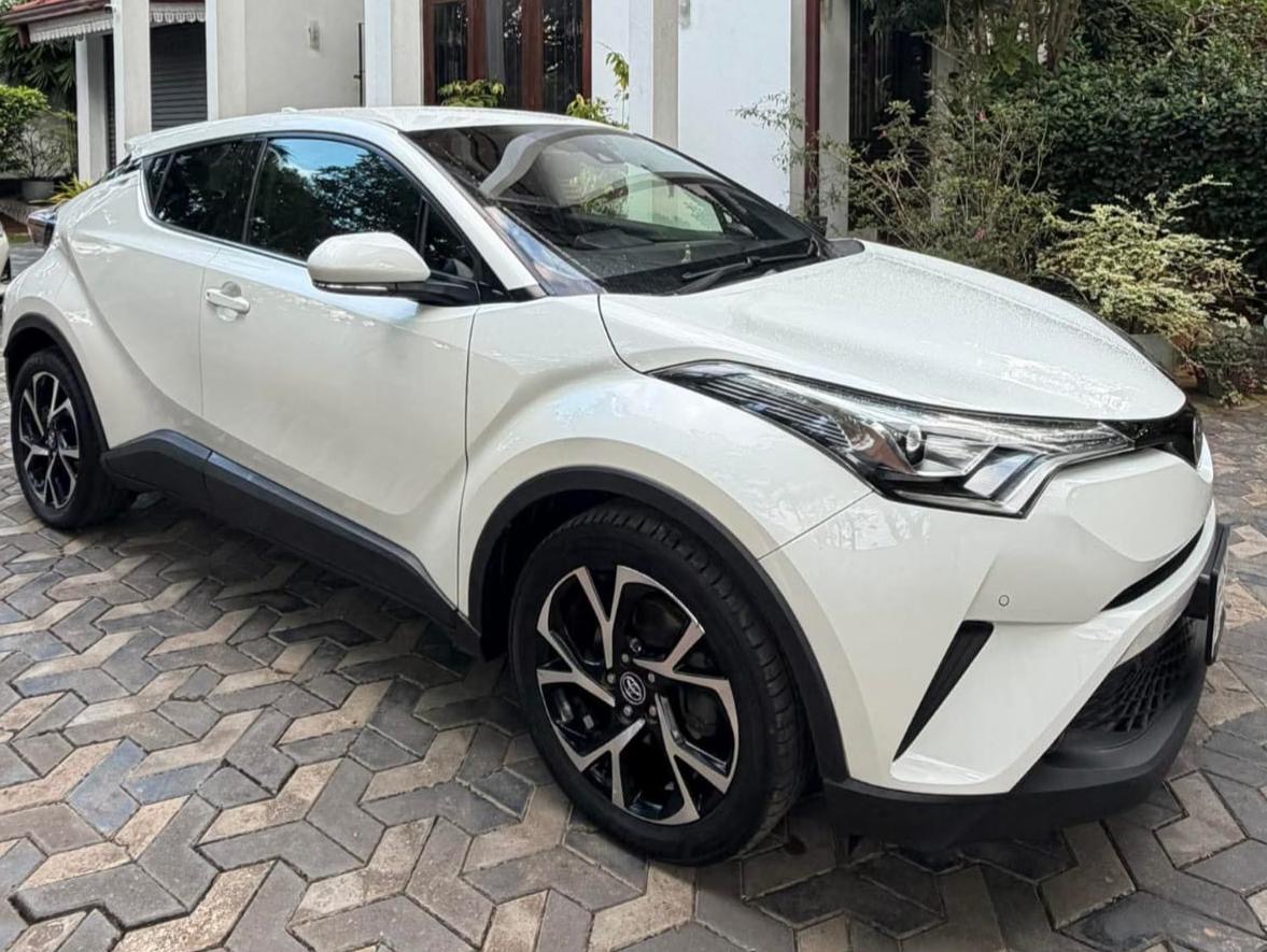 Toyota CHR 2017 - பயன்படுத்தப்பட்டது SUV sale in Sri Lanka - patpat.lk