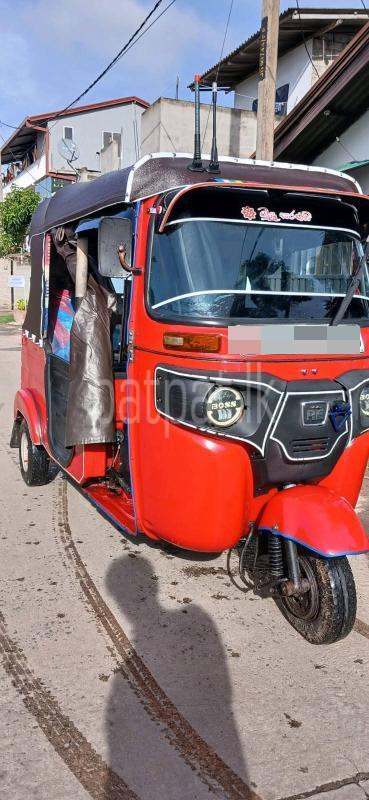 Bajaj 4 stroke 2015 - பயன்படுத்தப்பட்டது முச்சக்கர வண்டி sale in Sri Lanka - patpat.lk