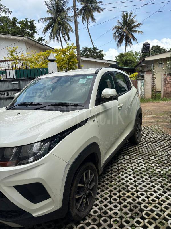 Mahindra KUV 2021 - பயன்படுத்தப்பட்டது SUV sale in Sri Lanka - patpat.lk