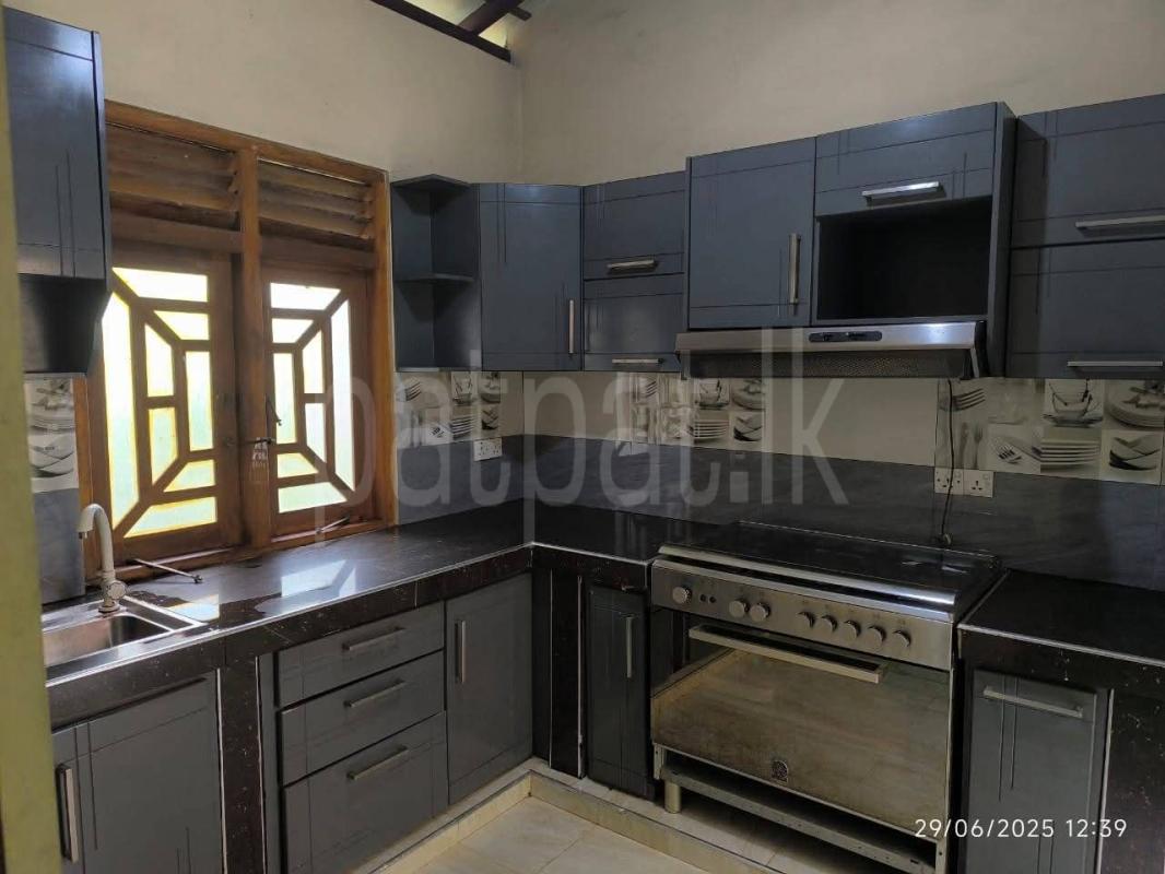 House for Sale in Kotugoda