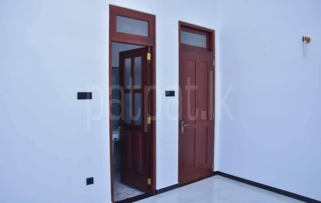 House for Sale in Athurugiriya