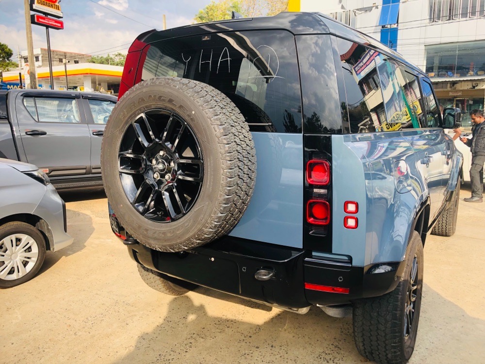 Land Rover Defender 2025 - சான்றளிக்கப்பட்டது SUV sale in Sri Lanka - patpat.lk