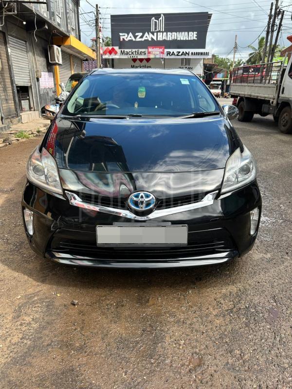 Toyota Prius 2013 - பயன்படுத்தப்பட்டது கார் sale in Sri Lanka - patpat.lk