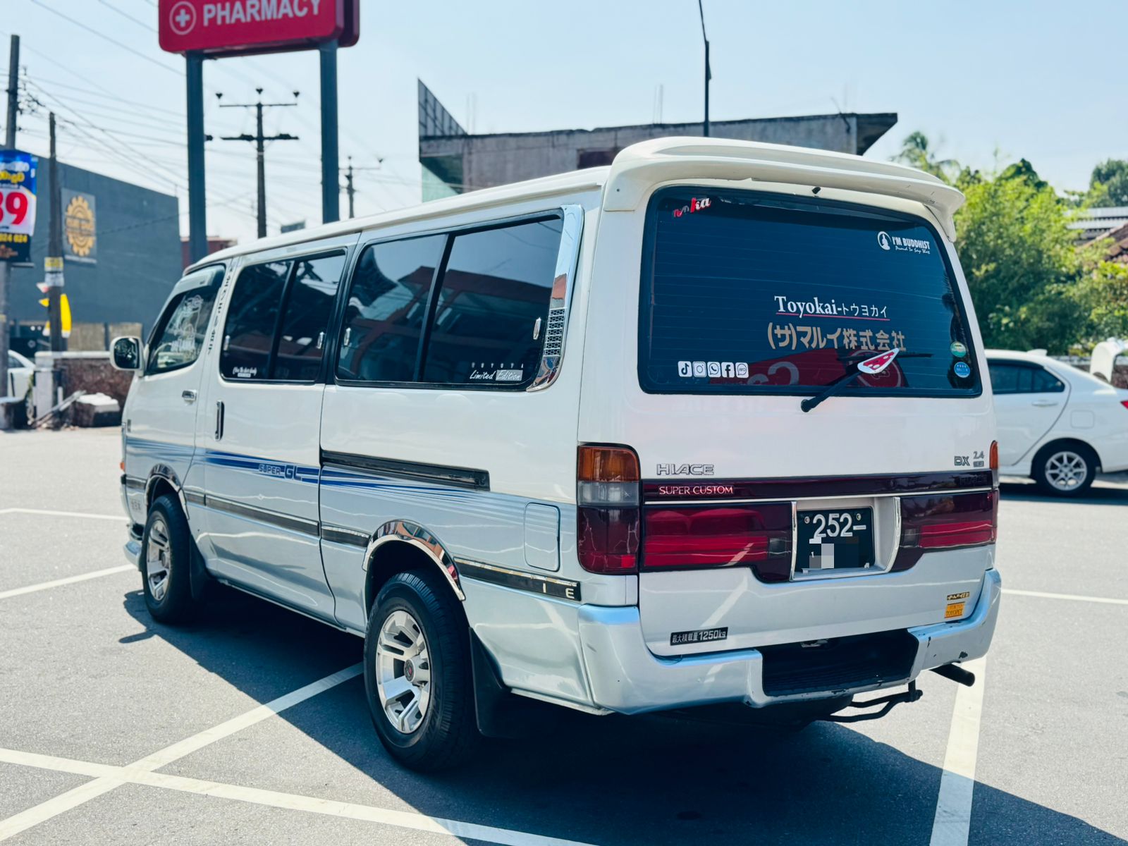 Toyota Hiace 1994 - Used Van sale in Sri Lanka - patpat.lk