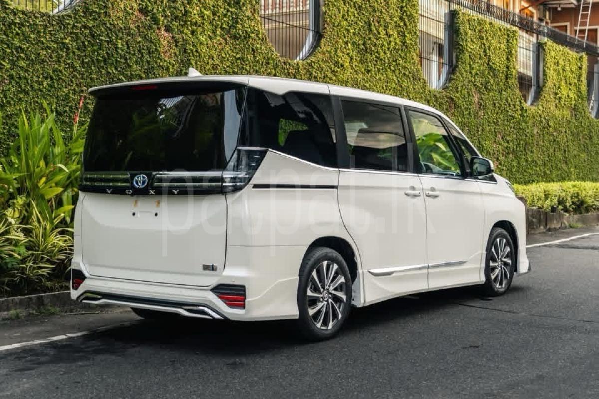 Advertisement image 3