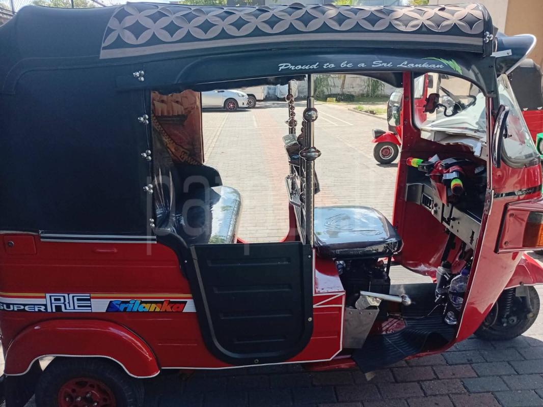 Bajaj 4 stroke 2013 - Used Three wheeler sale in Sri Lanka - patpat.lk