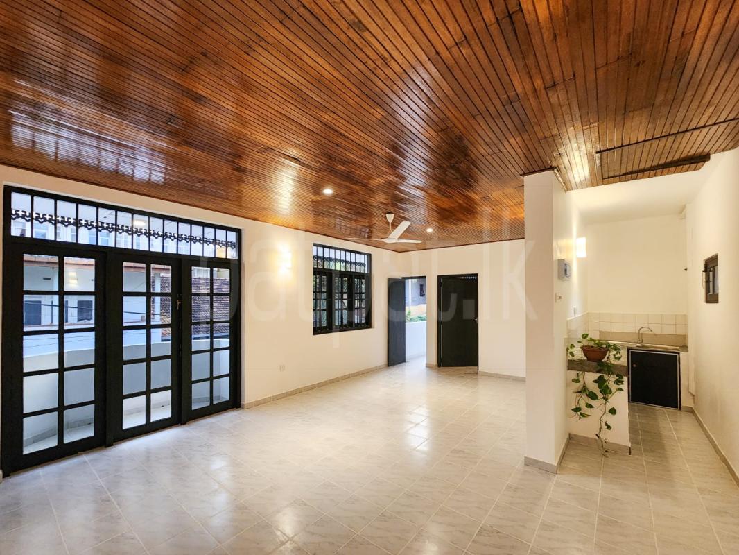 House for Sale in Adampan